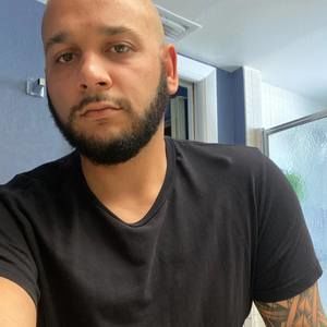 Meet your Posher, Corey